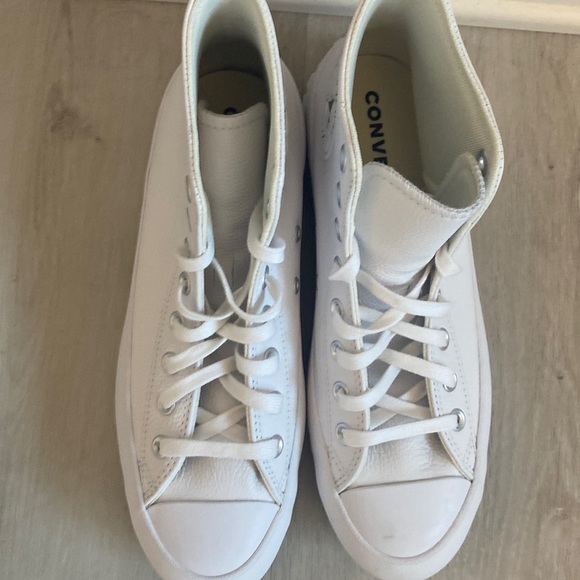 Converse Chuck Taylor All Star Lugged High Top Sneaker- White faux… - Picture 5 of 12